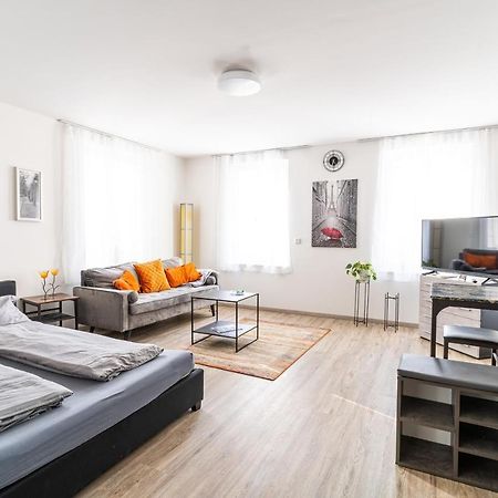 Tagblatt Apartment 10 ทุทลิงเงน ภายนอก รูปภาพ