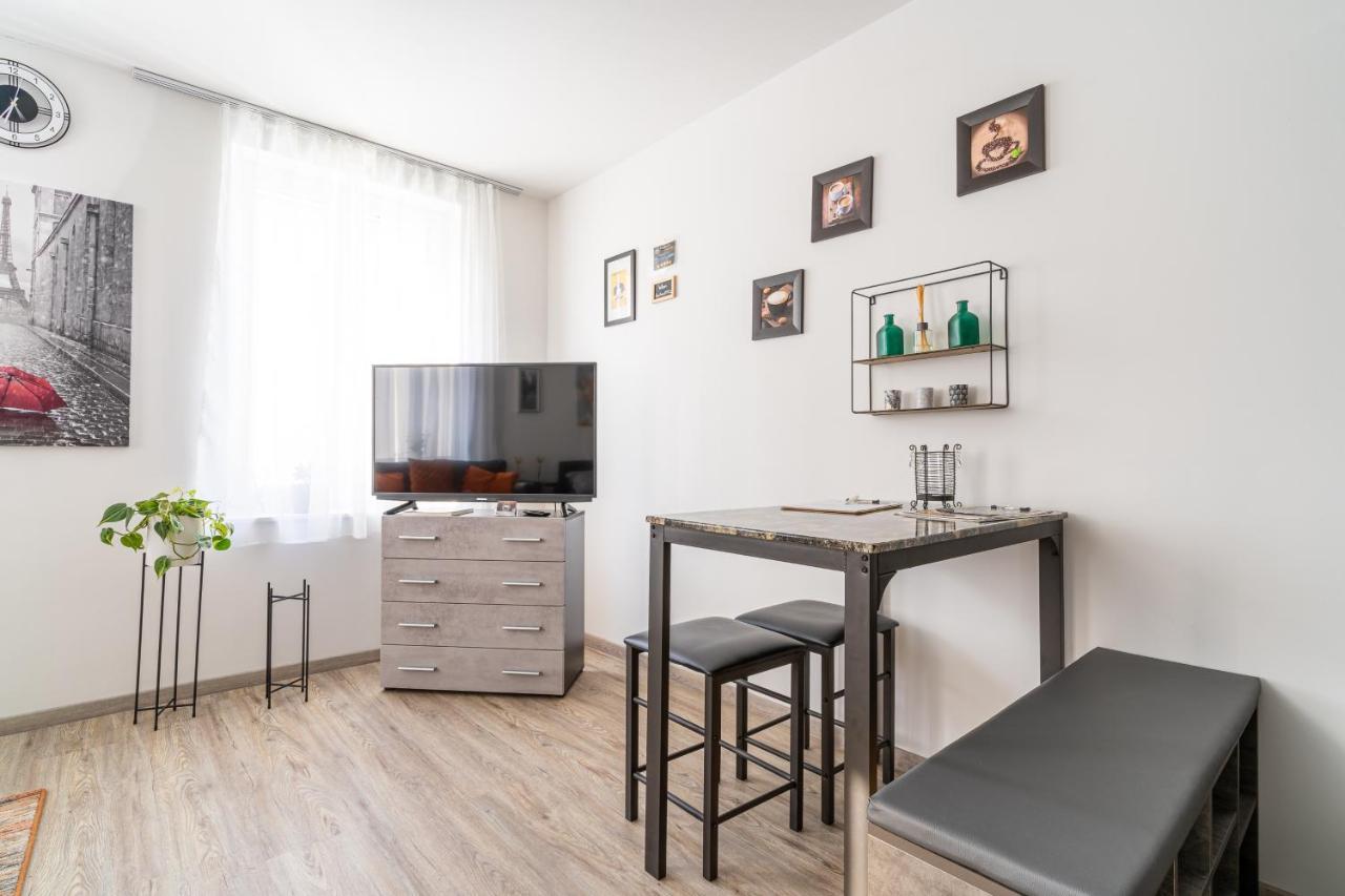 Tagblatt Apartment 10 ทุทลิงเงน ภายนอก รูปภาพ